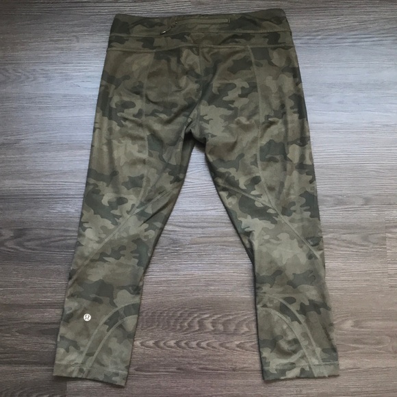 Lululemon Savasana Camo Fatigue Green Run Inspire - Picture 4 of 8